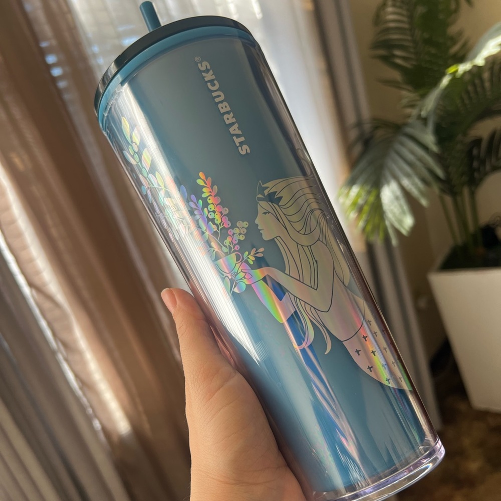Color-Changing Blue Mermaid Holographic Iridescent Starbucks Cup
